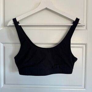 Vuori Black and Cream Fabric Detail